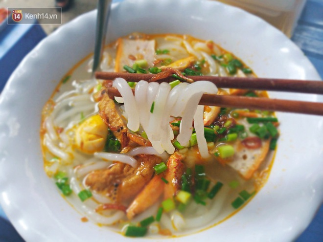 Chấm điểm 5 quán bánh canh cua "ngon xỉu" ở Sài Gòn: Quán được Châu Bùi khen hết lời, quán "đại gia" 240k⁄tô - Ảnh 1. Chấm điểm 5 quán bánh canh cua "ngon xỉu" ở Sài Gòn: Quán được Châu Bùi khen hết lời, quán "đại gia" 240k⁄tô - Ảnh 1.