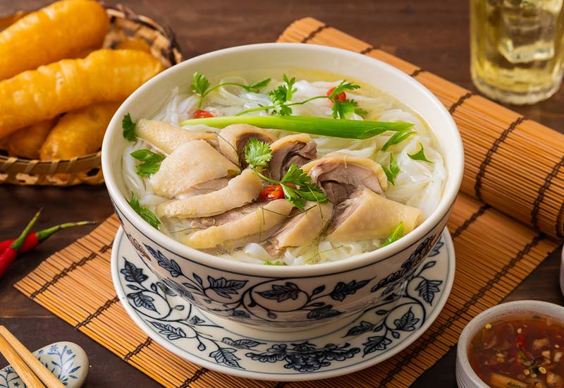 Phở gà truyền thống